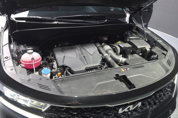 2023 Kia Sorento с пробегом 24 994 км