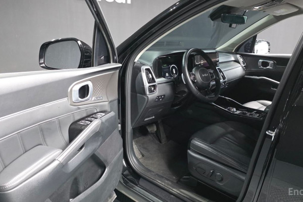 2023 Kia Sorento с пробегом 24 994 км