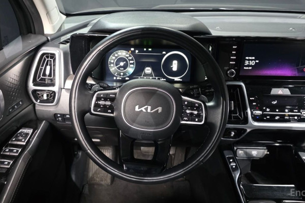 2023 Kia Sorento с пробегом 24 994 км
