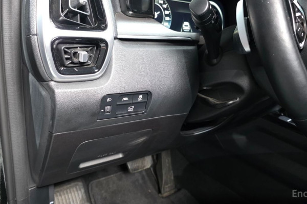 2023 Kia Sorento с пробегом 24 994 км