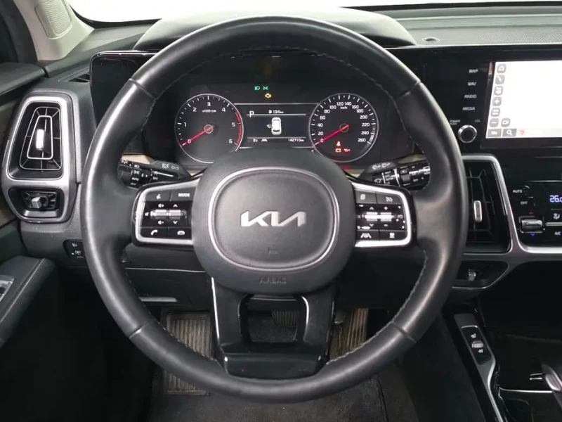 2022 Kia Sorento с пробегом 142 710 км