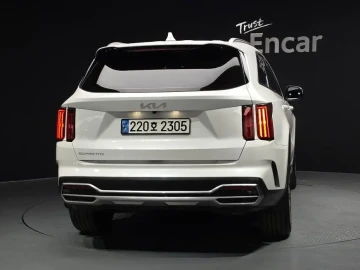 2023 Kia Sorento с пробегом 41 932 км