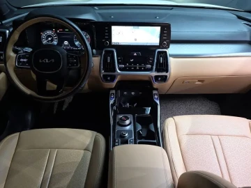 2023 Kia Sorento с пробегом 41 932 км