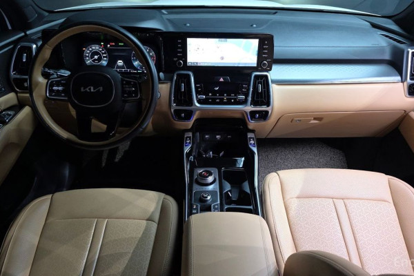 2023 Kia Sorento с пробегом 41 932 км