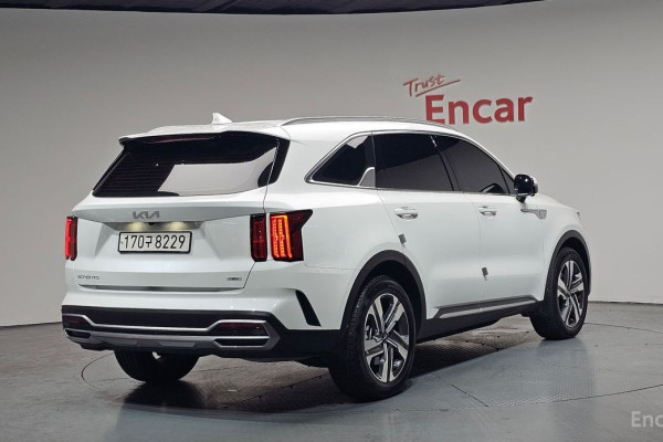 2023 Kia Sorento с пробегом 20 085 км