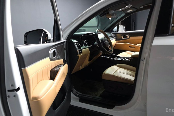 2023 Kia Sorento с пробегом 41 932 км