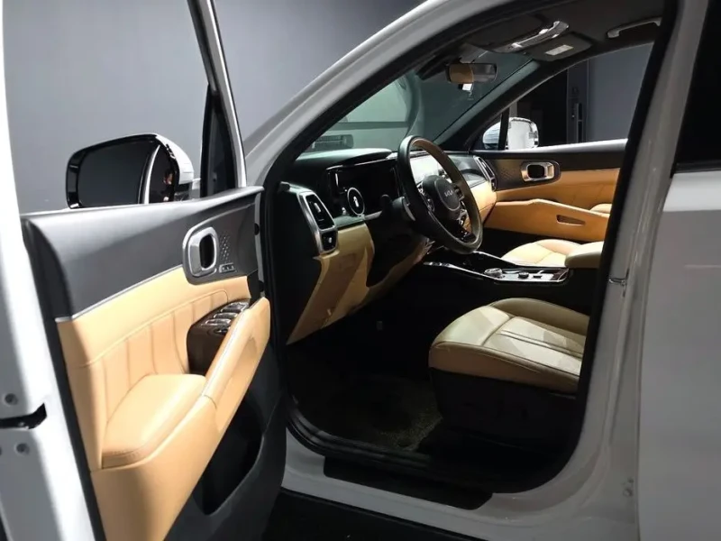 2023 Kia Sorento с пробегом 41 932 км