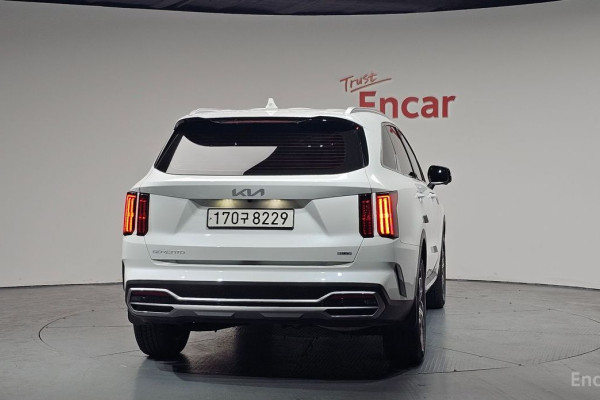 2023 Kia Sorento с пробегом 20 085 км