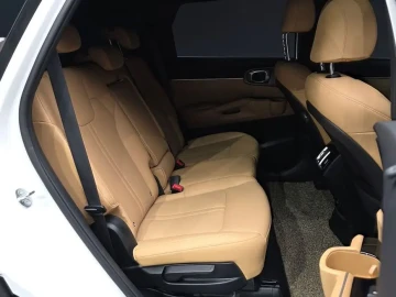 2023 Kia Sorento с пробегом 41 932 км