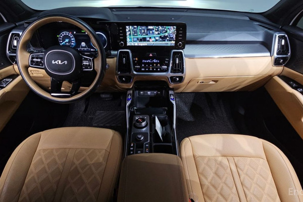 2023 Kia Sorento с пробегом 20 085 км