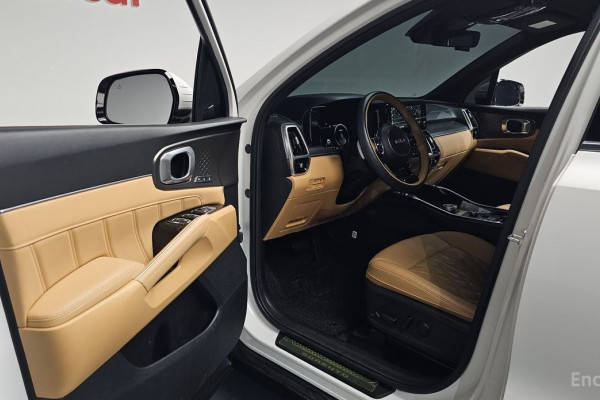 2023 Kia Sorento с пробегом 20 085 км