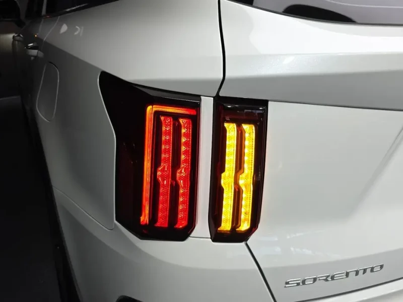 2023 Kia Sorento с пробегом 41 932 км