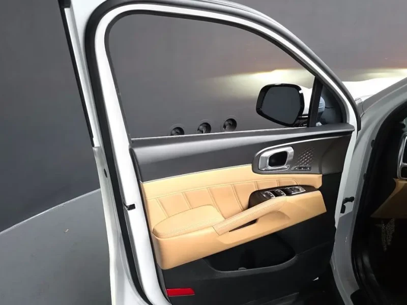 2023 Kia Sorento с пробегом 41 932 км