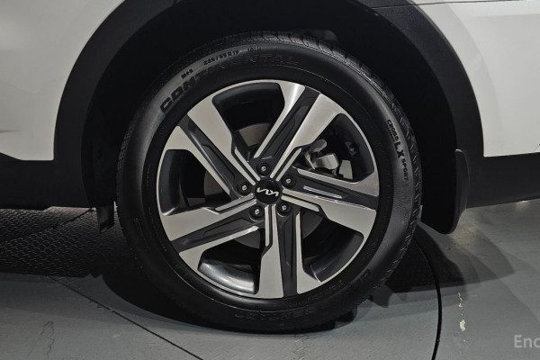 2023 Kia Sorento с пробегом 20 085 км