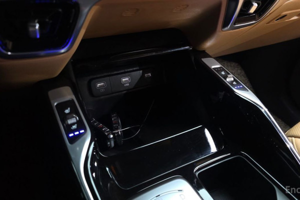 2023 Kia Sorento с пробегом 41 932 км