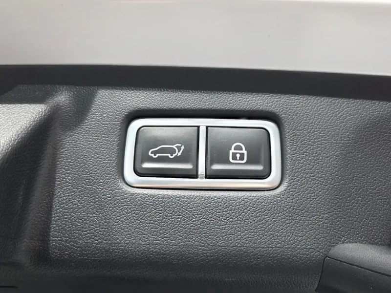 2023 Kia Sorento с пробегом 41 932 км