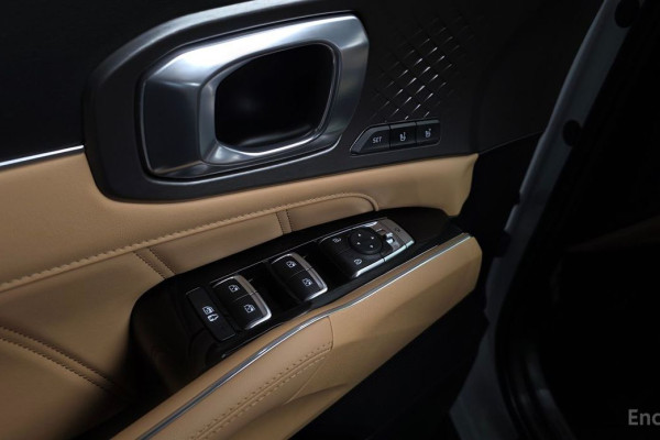 2023 Kia Sorento с пробегом 41 932 км