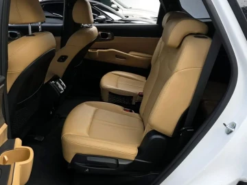 2022 Kia Sorento с пробегом 37 262 км