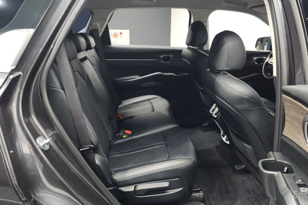 2021 Kia Sorento с пробегом 20 958 км