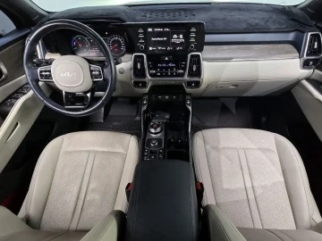 2022 Kia Sorento с пробегом 40 602 км