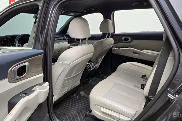 2022 Kia Sorento с пробегом 40 602 км