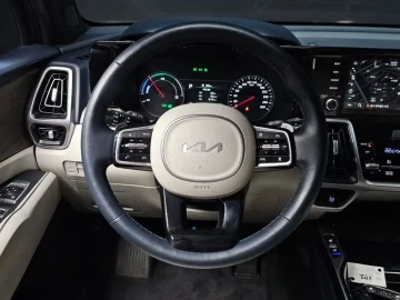 2023 Kia Sorento с пробегом 53 232 км