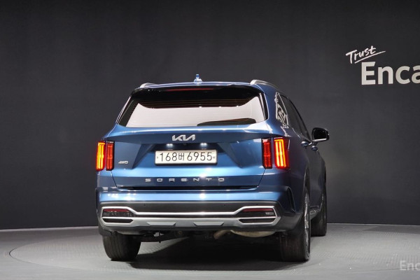 2022 Kia Sorento с пробегом 72 290 км