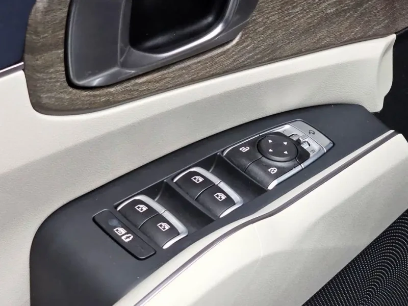 2023 Kia Sorento с пробегом 53 232 км
