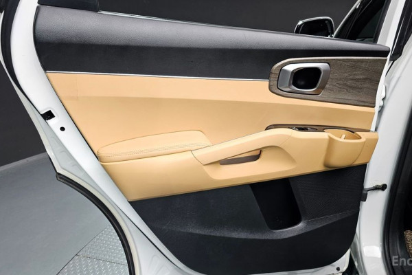 2022 Kia Sorento с пробегом 95 075 км