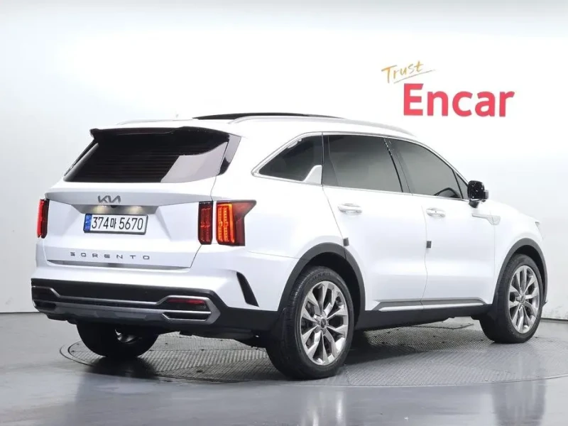 2022 Kia Sorento с пробегом 27 590 км