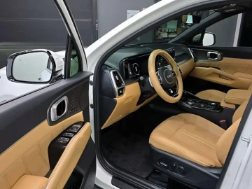 2022 Kia Sorento с пробегом 27 590 км