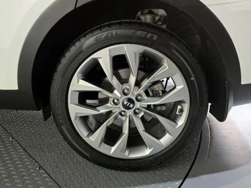 2022 Kia Sorento с пробегом 27 590 км