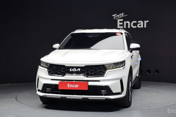 2023 Kia Sorento с пробегом 67 625 км