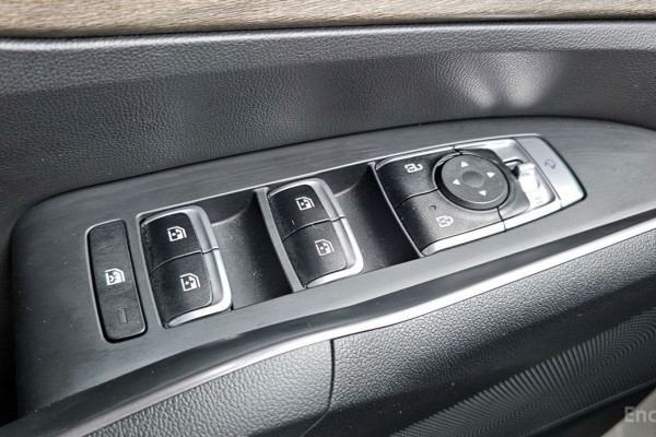 2023 Kia Sorento с пробегом 67 625 км