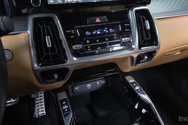 2023 Kia Sorento с пробегом 53 753 км