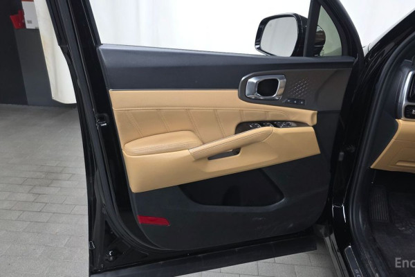 2023 Kia Sorento с пробегом 53 753 км