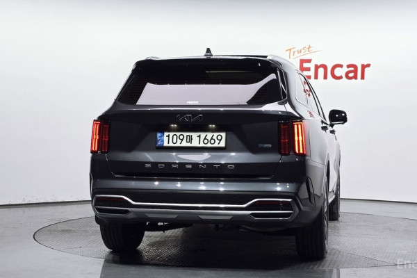 2022 Kia Sorento с пробегом 70 624 км