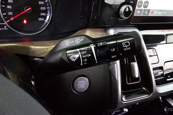 2022 Kia Sorento с пробегом 75 541 км