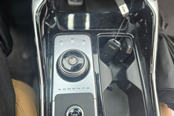 2021 Kia Sorento с пробегом 76 045 км