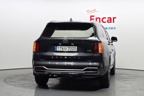 2021 Kia Sorento с пробегом 30 900 км
