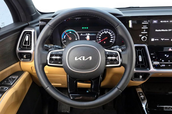 2022 Kia Sorento с пробегом 67 185 км