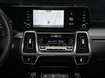 2022 Kia Sorento с пробегом 84 996 км