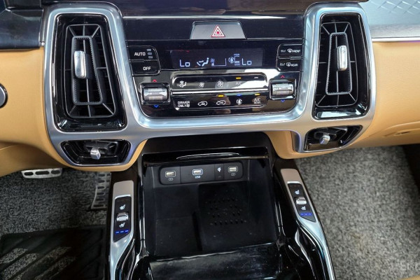 2022 Kia Sorento с пробегом 40 257 км