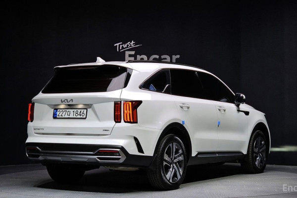 2023 Kia Sorento с пробегом 47 214 км