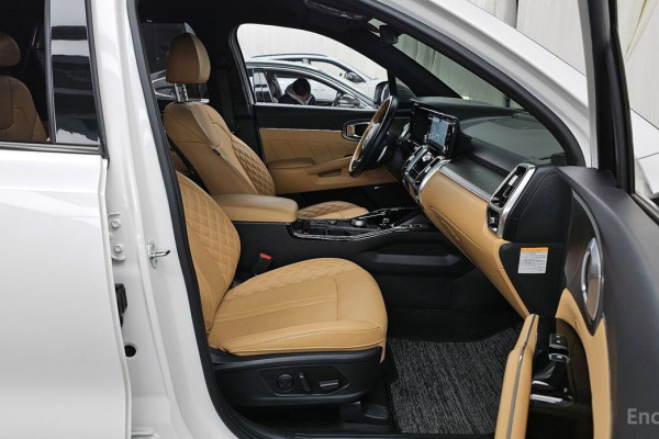 2023 Kia Sorento с пробегом 47 214 км