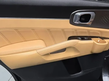 2022 Kia Sorento с пробегом 111 019 км