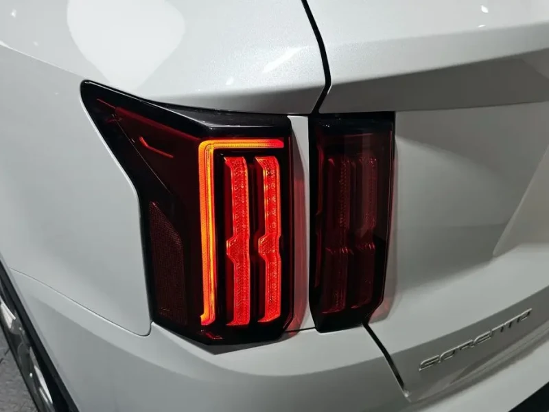 2023 Kia Sorento с пробегом 34 639 км