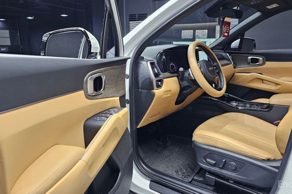 2022 Kia Sorento с пробегом 42 277 км