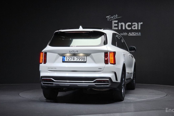 2023 Kia Sorento с пробегом 51 065 км