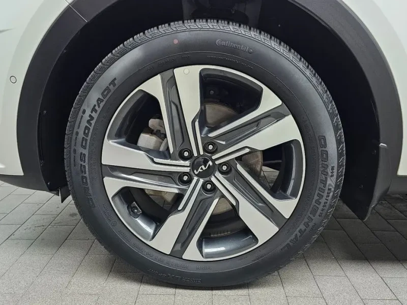 2023 Kia Sorento с пробегом 51 065 км